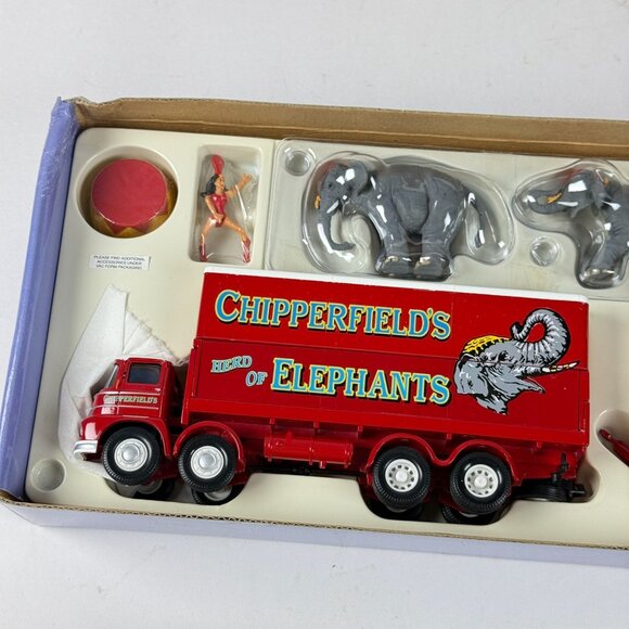 1997 Corgi Classics Chipperfields Circus Elephant Transport Lorry Trailer Set - Picture 2 of 8
